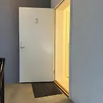 Stylish Free Parking With Balcony 올레순