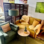 Stylish Free Parking With Balcony * 올레순