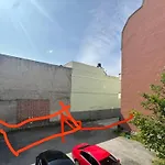 Stylish Free Parking With Balcony *