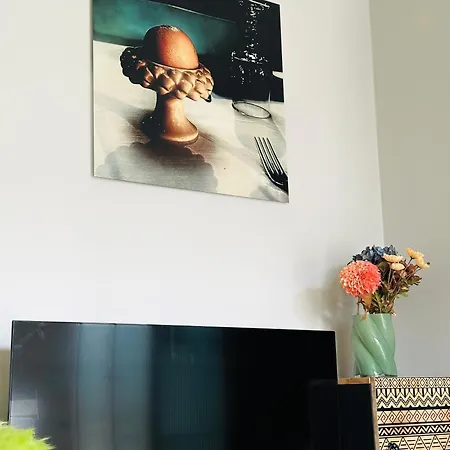 Stylish Free Parking With Balcony Lejlighed