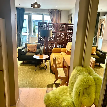 Stylish Free Parking With Balcony Διαμέρισμα Ålesund