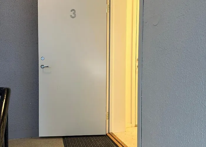 Stylish Free Parking With Balcony Ålesund