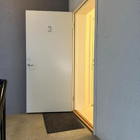 Stylish Free Parking With Balcony Ålesund