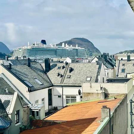 Stylish Free Parking With Balcony Apartmán *